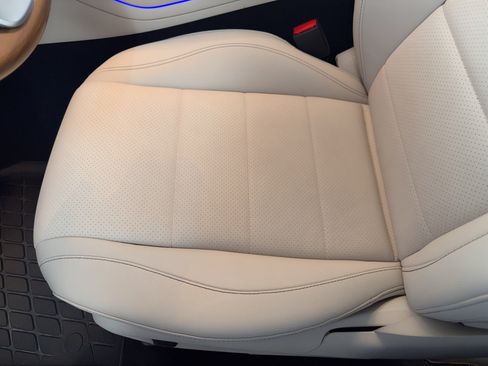 Used 2022 Mercedes-Benz GLE 350 4MATIC image 16