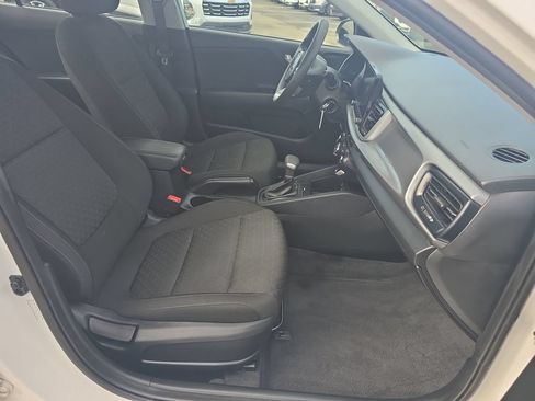 Used 2021 Kia Rio S FWD image 17