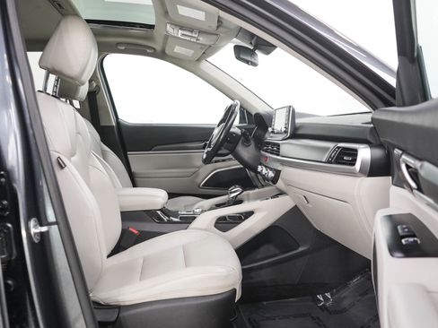 Used 2020 Kia Telluride S AWD/4WD image 11
