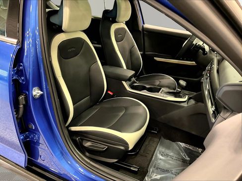 Certified 2025 Kia K4 GT-Line Turbo FWD image 29