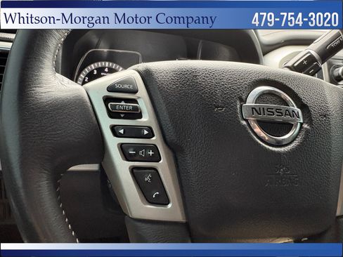 Used 2019 Nissan Titan PRO-4X w/ Pro-4x Convenience Package AWD/4WD image 16