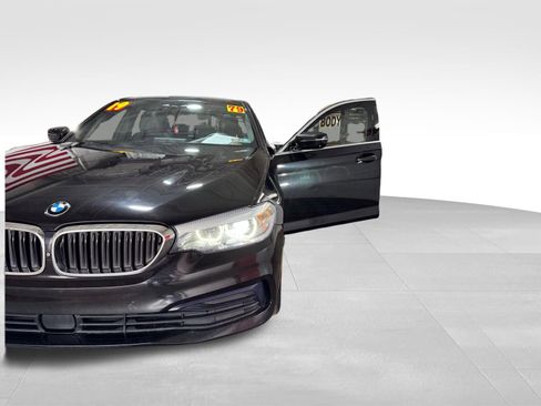 Used 2019 BMW 530i xDrive w/ Premium Package image 23
