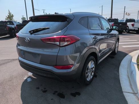 Used 2017 Hyundai Tucson SE w/ SE Popular Package 02 FWD image 5