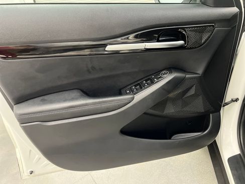 Used 2023 Kia Seltos S w/ Navigation Package AWD/4WD image 14