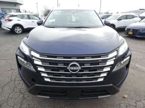 New 2026 Nissan Rogue Platinum image 8