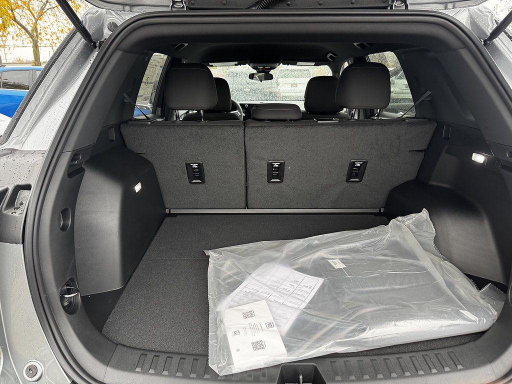 New 2027 Chevrolet Equinox LT FWD image 13
