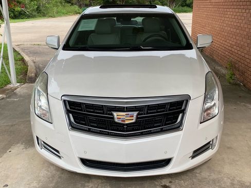 Used 2016 Cadillac XTS Luxury w/ Driver Awareness Package image 21