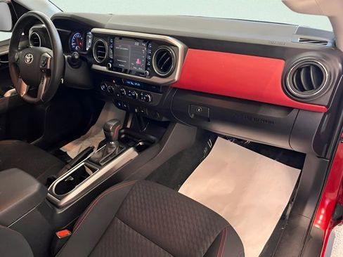 Used 2023 Toyota Tacoma SR5 w/ Technology Package image 8