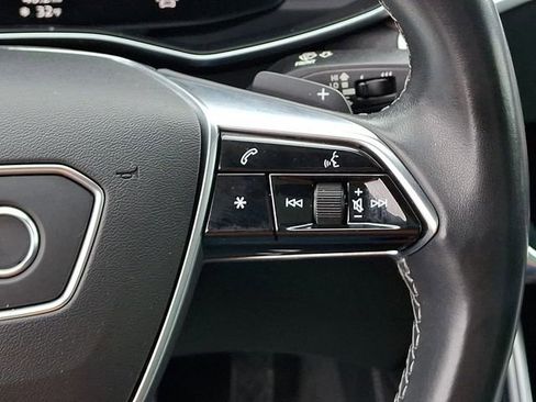 Used 2021 Audi A7 e Premium Plus w/ Executive Package image 28