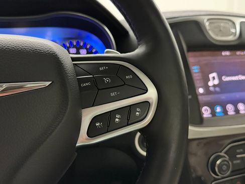 Used 2017 Chrysler 300 C w/ Safetytec Plus Group RWD image 25