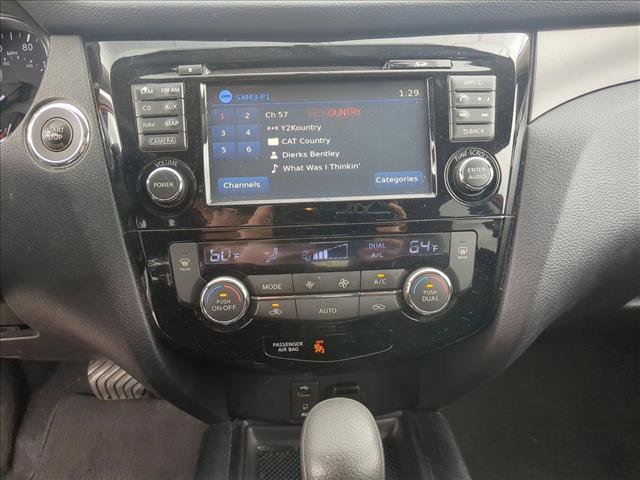 Used 2014 Nissan Rogue SV w/ SV Premium Package FWD image 14
