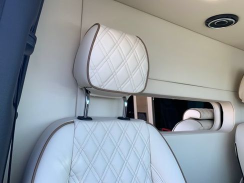 Used 2022 Mercedes-Benz Sprinter 3500 image 15
