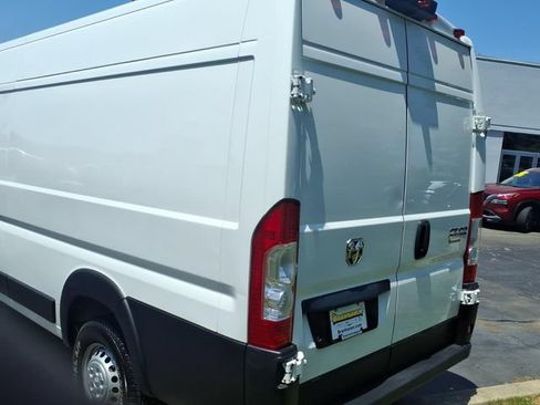 Used 2025 RAM ProMaster 3500 w/ Convenience Group FWD image 5