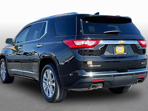 Used 2018 Chevrolet Traverse Premier FWD image 11
