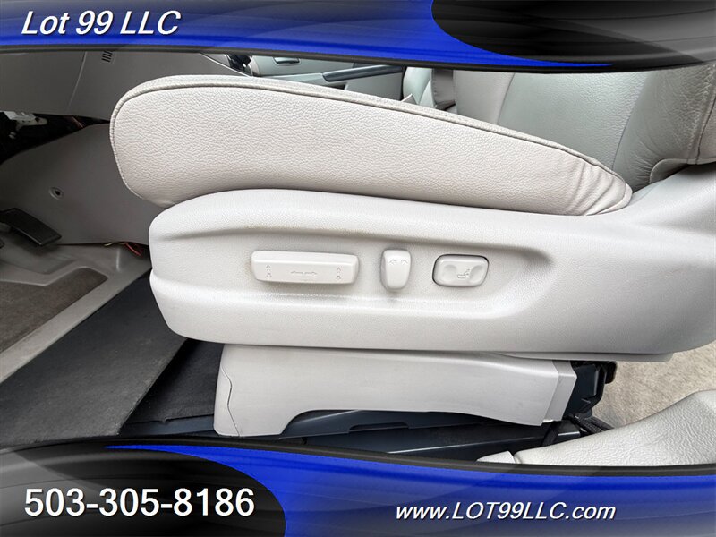 Used 2011 Honda Odyssey Touring image 38