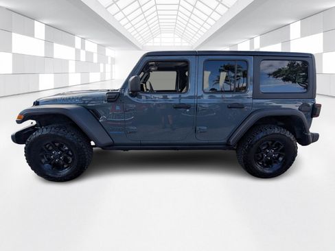 Used 2025 Jeep Wrangler Willys image 4