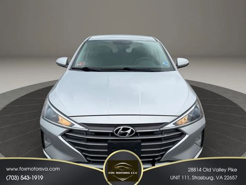 Used 2019 Hyundai Elantra SE w/ Cargo Package FWD image 1