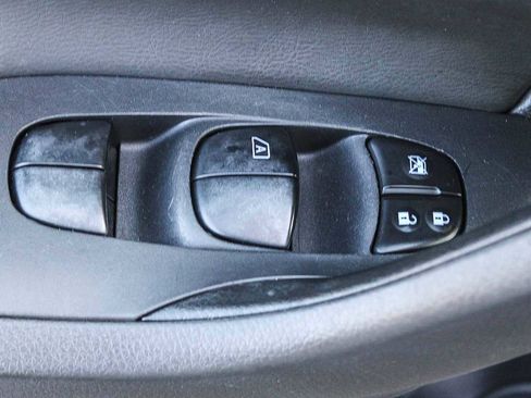 Used 2018 Nissan Altima 2.5 SR FWD image 18