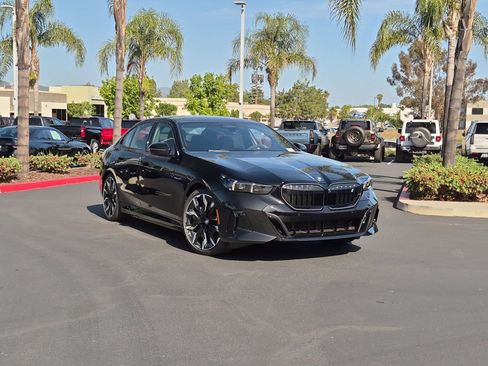 New 2026 BMW i5 eDrive40 w/ M Sport Package RWD image 2