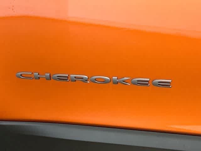 Used 2016 Jeep Cherokee Trailhawk AWD/4WD image 27