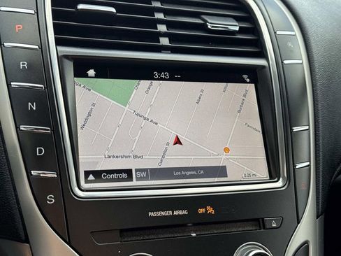 Used 2019 Lincoln Nautilus Reserve w/ Driver Assistance Package image 22