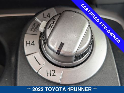 Used 2022 Toyota 4Runner SR5 Premium w/ Moonroof Package AWD/4WD image 33