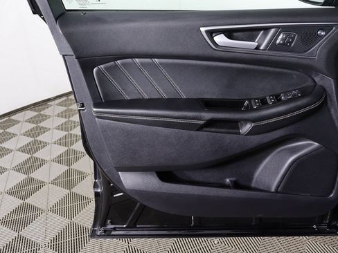 Used 2020 Ford Edge ST w/ Cold Weather Package image 22