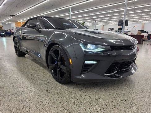 Used 2017 Chevrolet Camaro SS RWD image 3