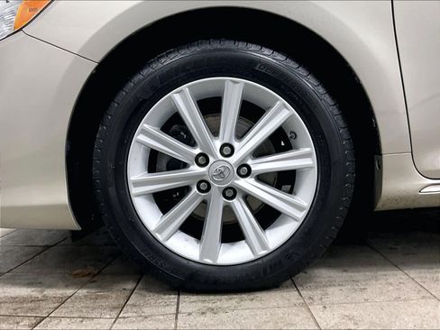 Used 2013 Toyota Camry XLE image 7