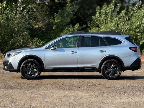 Used 2020 Subaru Outback Onyx Edition XT w/ Popular Package #2 AWD/4WD image 4