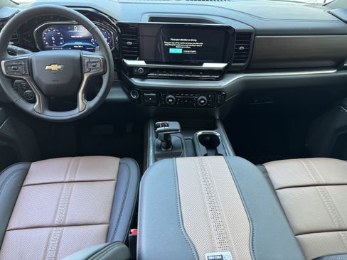New 2025 Chevrolet Silverado 1500 High Country w/ High Country Premium Package image 17