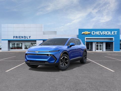 New 2026 Chevrolet Equinox EV LT image 18