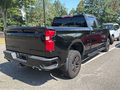 Used 2022 Chevrolet Silverado 1500 Custom Trail Boss AWD/4WD image 3