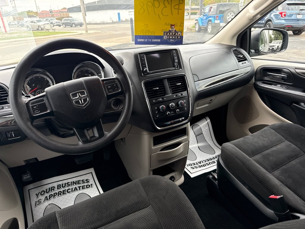 Used 2020 Dodge Grand Caravan SE FWD image 8