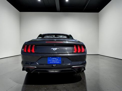 Used 2020 Ford Mustang Premium RWD image 4
