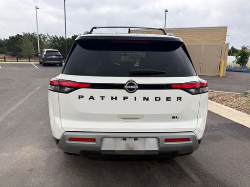 Used 2023 Nissan Pathfinder SL w/ Lighting Package (N92) FWD image 5