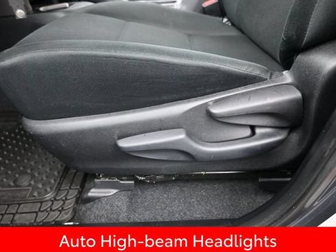 Used 2018 Toyota RAV4 LE w/ All Weather Liner Package AWD/4WD image 16