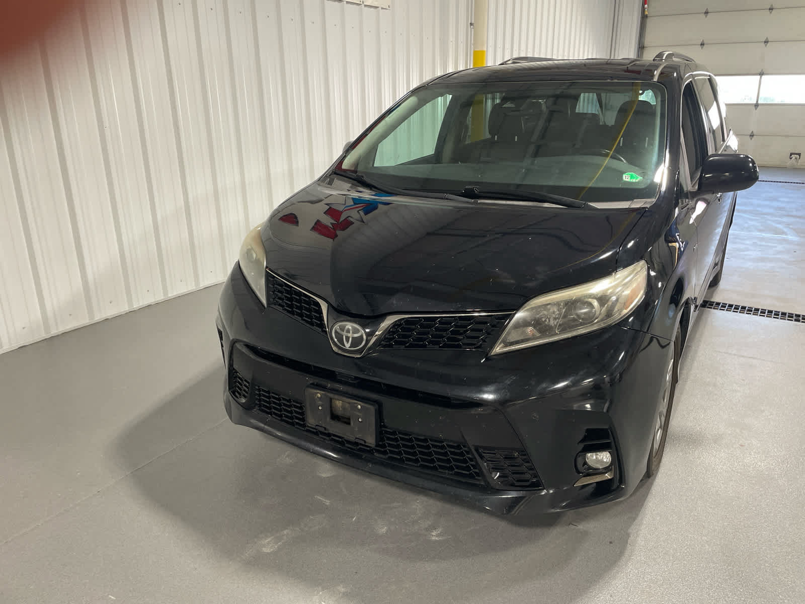 Used 2019 Toyota Sienna SE AWD/4WD image 11