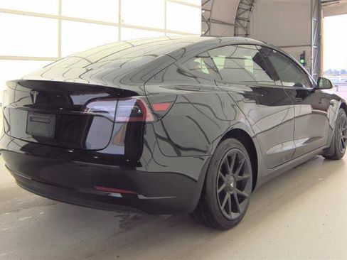 Used 2023 Tesla Model 3 Standard Range RWD image 8