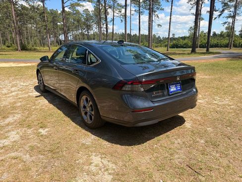 Used 2024 Honda Accord EX image 3