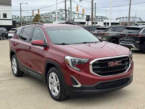 Used 2018 GMC Terrain SLE w/ Driver Convenience Package image 7