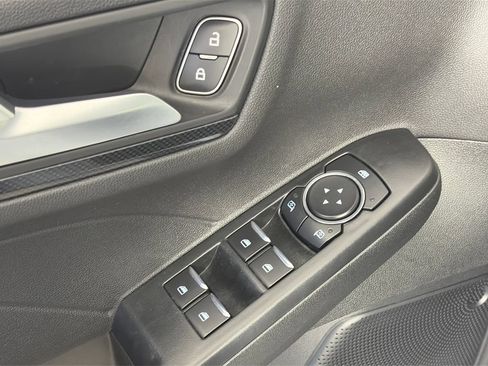 Certified 2025 Ford Escape ST-Line Select AWD/4WD image 25