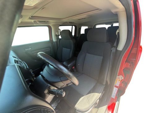 Used 2007 HUMMER H3 w/ Chrome Appearance Package AWD/4WD image 11