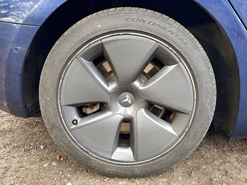 Used 2021 Tesla Model 3 Long Range image 16