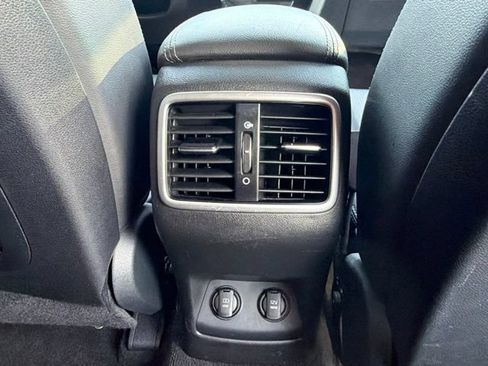 Used 2022 Kia Sportage EX AWD/4WD image 15