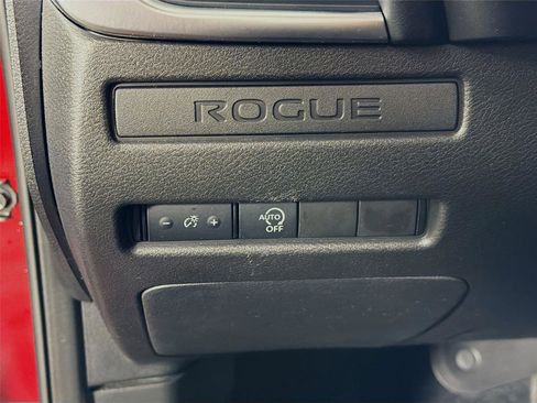 Used 2023 Nissan Rogue S AWD/4WD image 10