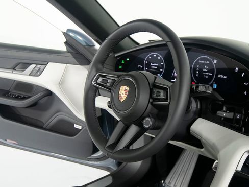 New 2026 Porsche Taycan 4 Cross Turismo AWD/4WD image 32