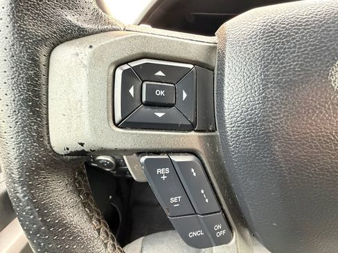 Used 2020 Ford F150 Raptor w/ Equipment Group 802A Luxury AWD/4WD image 22