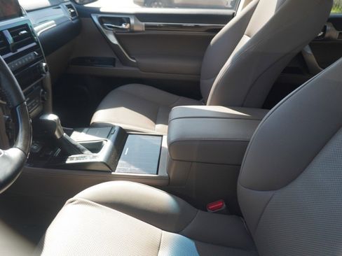 Used 2023 Lexus GX 460 Premium image 8