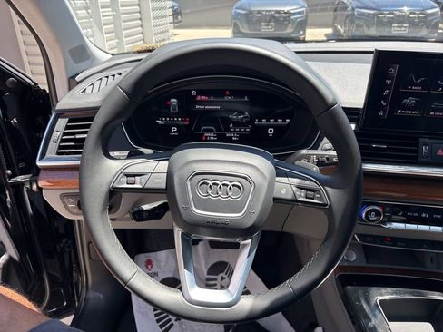 Used 2023 Audi Q5 2.0T Premium Plus w/ Premium Plus Package AWD/4WD image 18